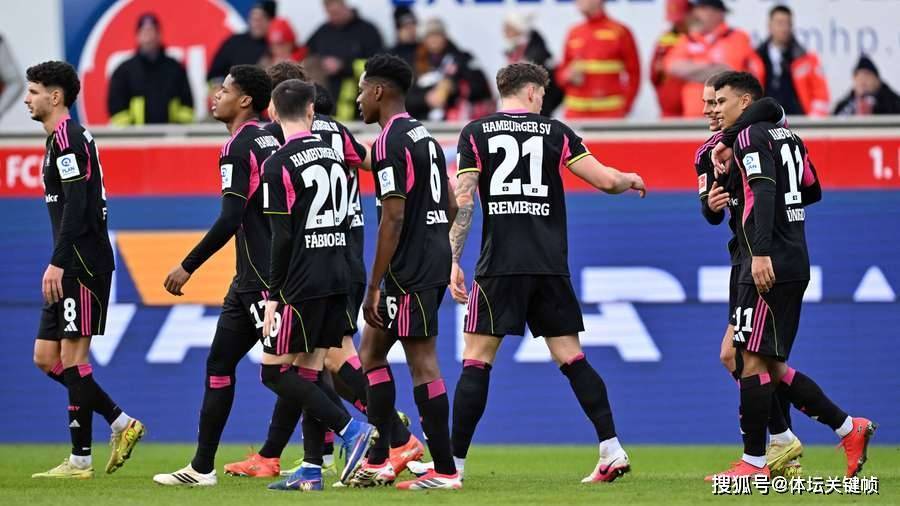 德甲第21轮赛况：多特五连胜直逼榜首，圣保利爆冷击退强敌