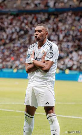 皇马姆巴佩冲突升级！不愿复出，高层不满，球迷：怀念C罗时代了